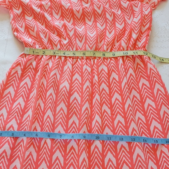 Dress Size M - Picture 10 of 16